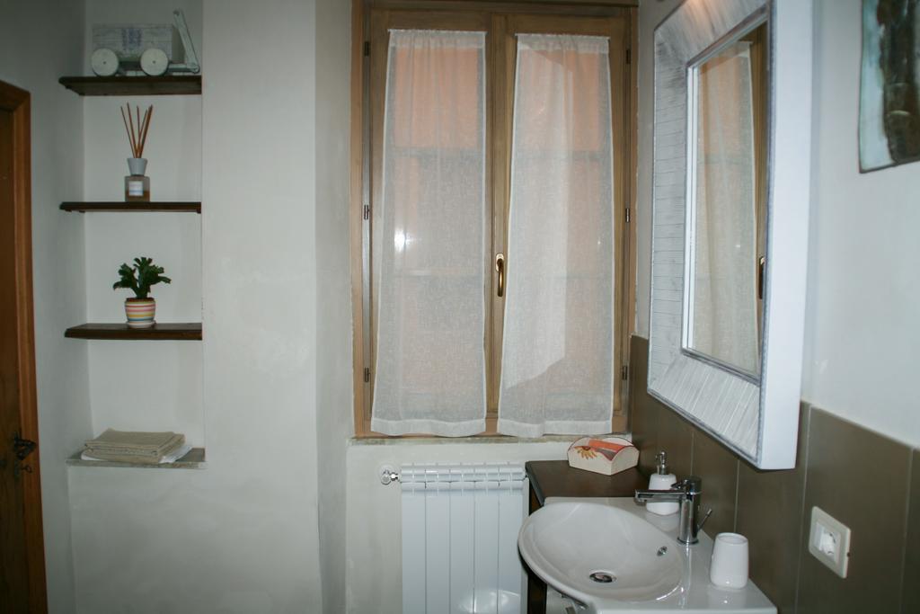 Residenza Fra Le Torri - Charme & Art Gallery Home Arezzo Room photo